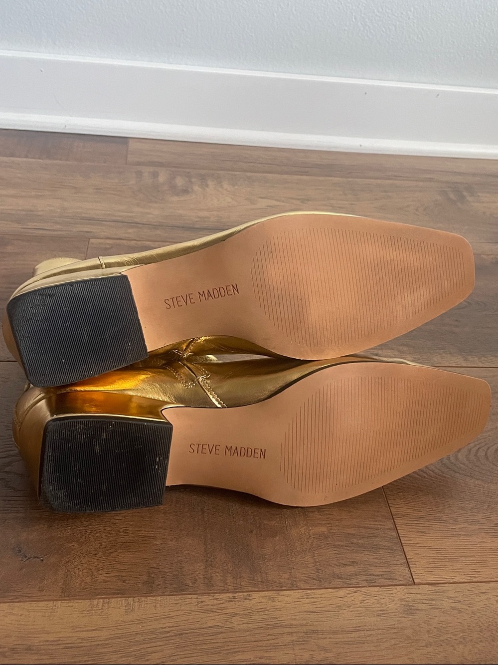 Steve Madden Dusty Gold Metallic Booties Size 10M - Picture 8 of 9